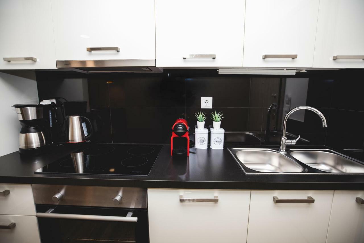 Ziva Apartment - 4Th Floor - Renovated 2019 아테네 외부 사진